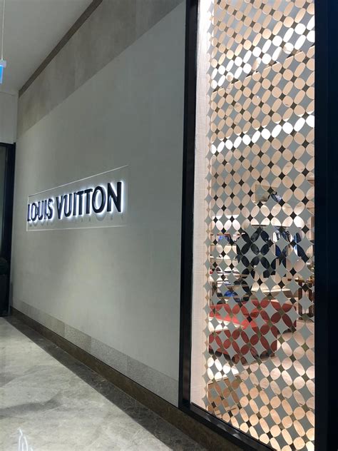 Louis Vuitton Emaar store, Turkey